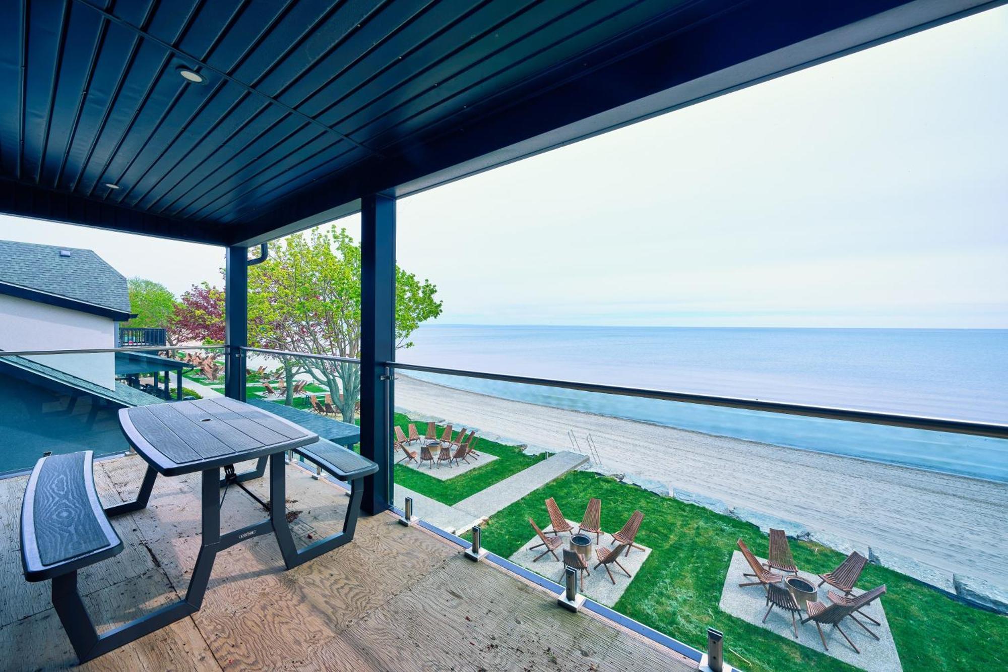 The Long Beach Resort - Beachfront Cottages & Townhouse Suites Wainfleet Exterior foto
